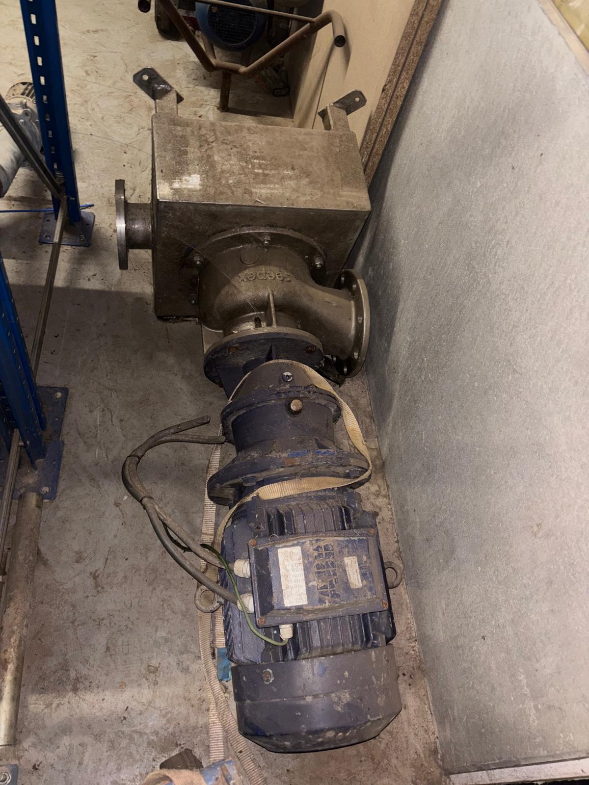 Seepex macerator 