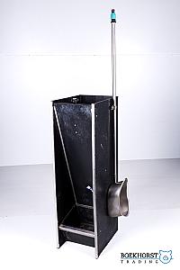 Single dry feeder