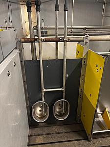 RVS drinkbakken voor biggen